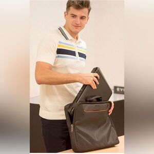 Everki 18” Commuter Laptop Sleeve w/ Memory Foam, Front Stash Pocket